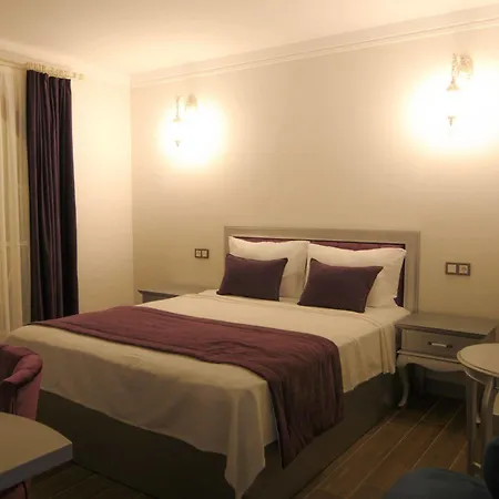 Cunda Rota 3*