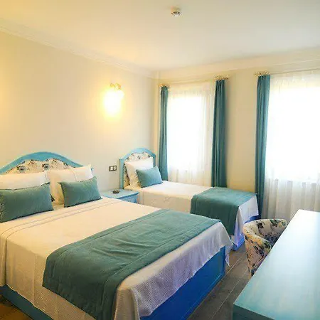 Hotel Cunda Rota 3*