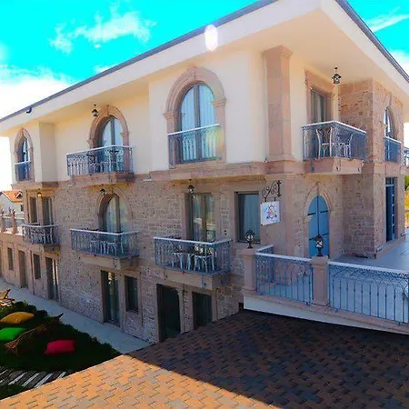 Cunda Rota 3*