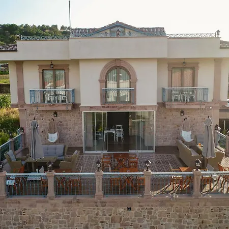 Hotel Cunda Rota 3*