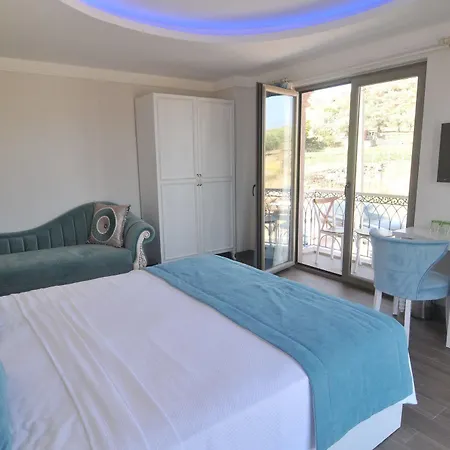 Cunda Rota فندق 3*