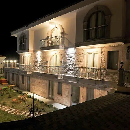 Cunda Rota فندق 3*
