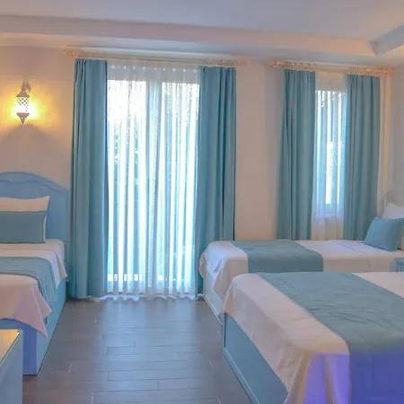 Cunda Rota Hotel 3*